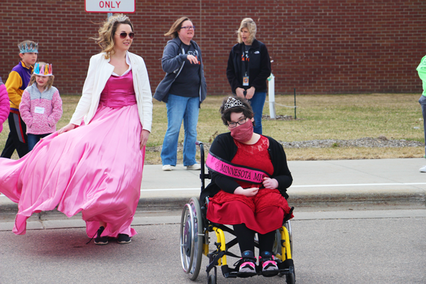 Horizon East Student Pays It Forward